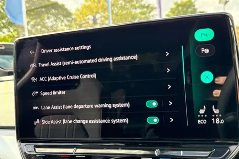 DA25BSO Volkswagen ID.5 128kW Max Pro 77kWh 5dr Auto | Heat Pump | Area View Camera | DCC | Sports Thumbnail #35