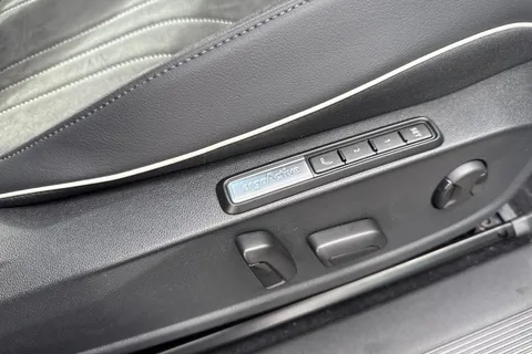 DA25BSO Volkswagen ID.5 128kW Max Pro 77kWh 5dr Auto | Heat Pump | Area View Camera | DCC | Sports Thumbnail #39