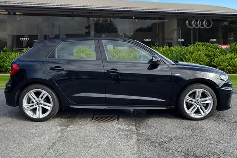 PF72NUY Audi A1 S line 35 TFSI 150 PS S tronic Thumbnail #4