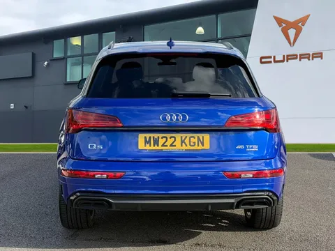 MW22KGN Audi Q5 2.0 TFSI 45 Edition 1 S Tronic quattro Euro 6 (s/s) 5dr Thumbnail #5