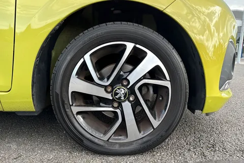 DG20NPF PEUGEOT 108 1.0 Collection Euro 6 (s/s) 5dr Thumbnail #10