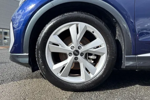 KO74MVU Audi Q4 e-tron 35 S line SUV 5dr Electric Auto 55kWh (170 ps) Thumbnail #10