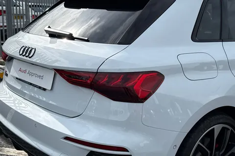 PY23GYT Audi S3 Vorsprung TFSI 310 PS S tronic Thumbnail #8