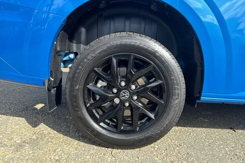 PN75NDE Volkswagen Transporter T32 Panel Van Commerce Pro SWB 170 PS 2.0 TDI 8sp Automatic Thumbnail #11