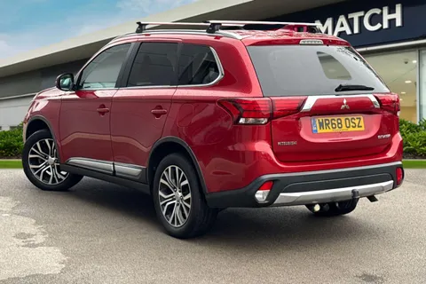 WR68OSZ Mitsubishi Outlander 2.2 DI-D Juro 4WD Euro 6 (s/s) 5dr Thumbnail #3