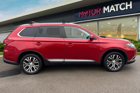 WR68OSZ Mitsubishi Outlander 2.2 DI-D Juro 4WD Euro 6 (s/s) 5dr Thumbnail #4