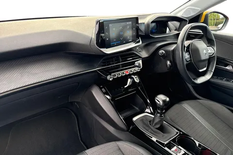 KM70FYA PEUGEOT 208 1.2 PureTech Allure Euro 6 (s/s) 5dr Thumbnail #9
