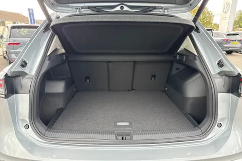 KP25FEV Volkswagen Tiguan 2.0 TDI Elegance 5dr DSG ⭐Infotainment package, Sunroof⭐ Thumbnail #7