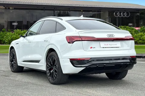 GK23CFZ Audi Q8 e-tron Sportback Launch Edition 55 e-tron quattro 300,00 kW Thumbnail #3