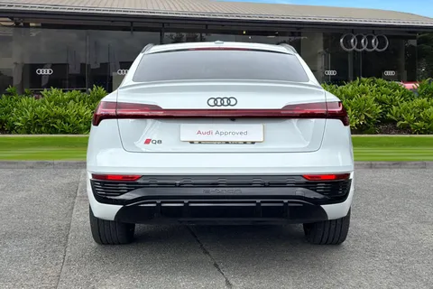 GK23CFZ Audi Q8 e-tron Sportback Launch Edition 55 e-tron quattro 300,00 kW Thumbnail #5