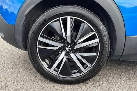 GU72NZA PEUGEOT 3008 1.6 13.2kWh GT e-EAT 4WD Euro 6 (s/s) 5dr Thumbnail #11