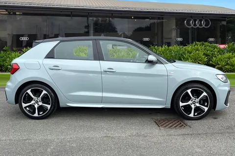 PK23OML Audi A1 S line 25 TFSI 95 PS 5-speed Thumbnail #4