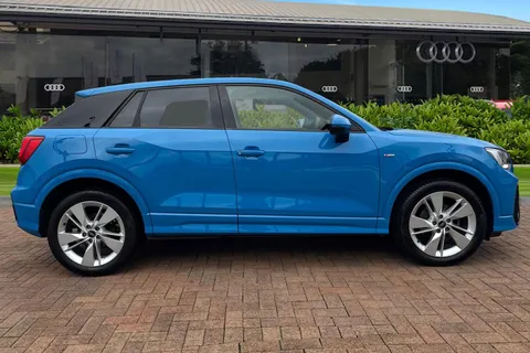 BJ71KYT Audi Q2 S line 30 TFSI 110 PS 6-speed Thumbnail #4