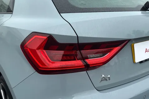 PK23OML Audi A1 S line 25 TFSI 95 PS 5-speed Thumbnail #8