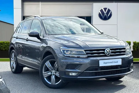 HN67KVY Volkswagen Tiguan 1.4 TSi 150 SEL 5dr DSG | Heated Seats | Rear Camera | Sunroof | Leather Thumbnail #2