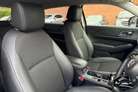 RF74BWC Honda HR-V 1.5 eHEV Advance 5dr CVT Thumbnail #25