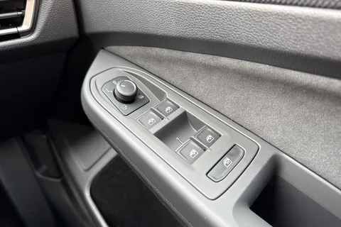 Volkswagen Golf 1.5 TSI Black Edition Euro 6 (s/s) 5dr Thumbnail #21