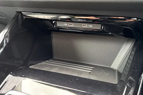 Volkswagen Golf 1.5 TSI Black Edition Euro 6 (s/s) 5dr Thumbnail #39