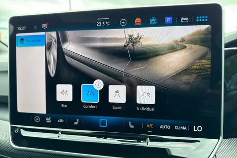 Volkswagen Golf 1.5 TSI Black Edition Euro 6 (s/s) 5dr Thumbnail #48