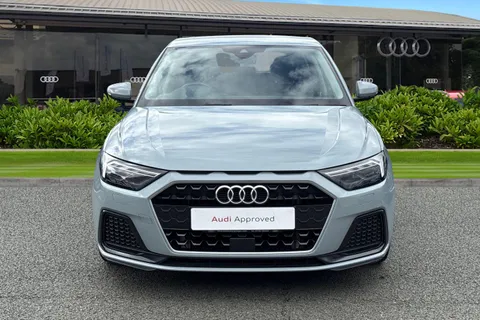 DN72NHJ Audi A1 Sport 30 TFSI 110 PS 6-speed Thumbnail #6