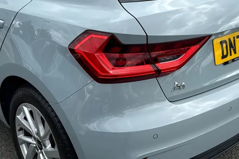 DN72NHJ Audi A1 Sport 30 TFSI 110 PS 6-speed Thumbnail #8