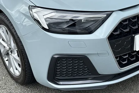 DN72NHJ Audi A1 Sport 30 TFSI 110 PS 6-speed Thumbnail #9