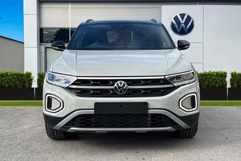  Volkswagen T-Roc 1.5 TSI Style Design DSG Euro 6 (s/s) 5dr Thumbnail #6