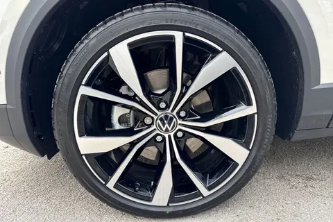  Volkswagen T-Roc 1.5 TSI Style Design DSG Euro 6 (s/s) 5dr Thumbnail #11