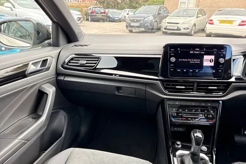  Volkswagen T-Roc 1.5 TSI Style Design DSG Euro 6 (s/s) 5dr Thumbnail #20