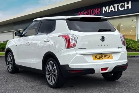 NJ18PDY Ssangyong Tivoli 1.6 e-XDi ELX Red Edition Euro 6 5dr Thumbnail #3