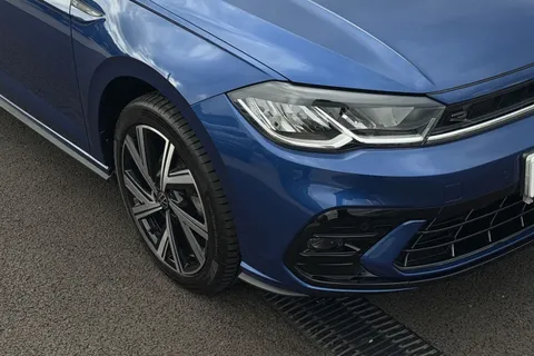 DF73GZL Volkswagen Polo 1.0 TSI 110 R-Line 5dr DSG **17' BERGAMO** Thumbnail #9