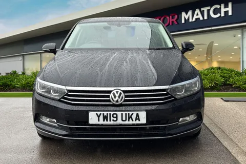 YW19UKA Volkswagen Passat 2.0 TDI GT DSG Euro 6 (s/s) 4dr Thumbnail #6