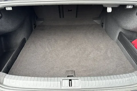 YW19UKA Volkswagen Passat 2.0 TDI GT DSG Euro 6 (s/s) 4dr Thumbnail #7