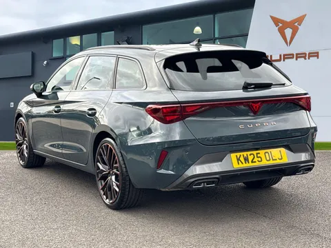 KW25OLJ CUPRA Leon 1.5 eTSI 150 V3 5dr DSG Thumbnail #3