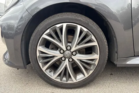 MT72LOF Toyota Yaris 1.5 VVT-h Excel E-CVT Euro 6 (s/s) 5dr Thumbnail #10