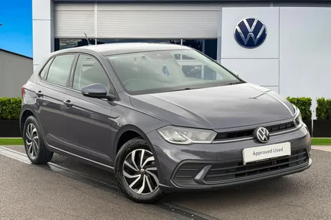 MW23OEC Volkswagen Polo 1.0 Life 5dr **PAN ROOF, PARKING SENSORS** Thumbnail #2