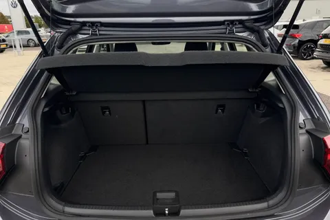 MW23OEC Volkswagen Polo 1.0 Life 5dr **PAN ROOF, PARKING SENSORS** Thumbnail #7