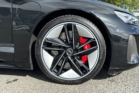 KP74OET Audi RS e-tron GT Carbon Black 440,00 kW Thumbnail #10