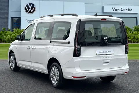 KY25PGK Volkswagen Caddy Maxi 2.0 TDI 122ps Maxi Life 7 Seat DSG 2025-Delivery Mileage Only Thumbnail #3