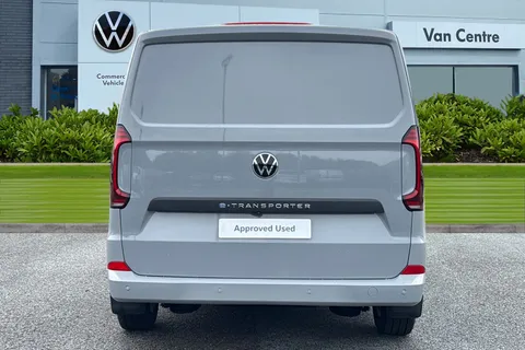 DE75LTJ Volkswagen Transporter T32 Panel Van Commerce Pro SWB 136 PS 65KWh Electric -  Delivery Miles Thumbnail #5