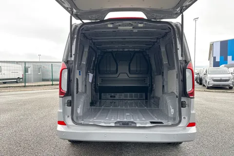 DE75LTJ Volkswagen Transporter T32 Panel Van Commerce Pro SWB 136 PS 65KWh Electric -  Delivery Miles Thumbnail #7