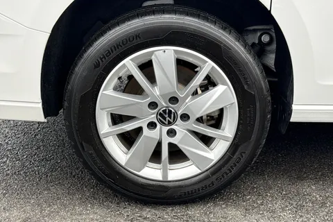 KY25PGK Volkswagen Caddy Maxi 2.0 TDI 122ps Maxi Life 7 Seat DSG 2025-Delivery Mileage Only Thumbnail #10
