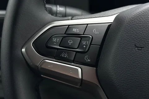 DE75LTJ Volkswagen Transporter T32 Panel Van Commerce Pro SWB 136 PS 65KWh Electric -  Delivery Miles Thumbnail #36