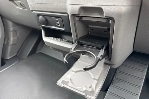 DE75LTJ Volkswagen Transporter T32 Panel Van Commerce Pro SWB 136 PS 65KWh Electric -  Delivery Miles Thumbnail #39