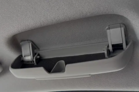 DE75LTJ Volkswagen Transporter T32 Panel Van Commerce Pro SWB 136 PS 65KWh Electric -  Delivery Miles Thumbnail #43