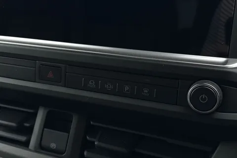 DE75LTJ Volkswagen Transporter T32 Panel Van Commerce Pro SWB 136 PS 65KWh Electric -  Delivery Miles Thumbnail #45