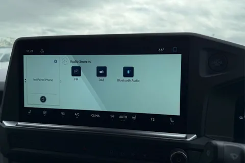 DE75LTJ Volkswagen Transporter T32 Panel Van Commerce Pro SWB 136 PS 65KWh Electric -  Delivery Miles Thumbnail #51