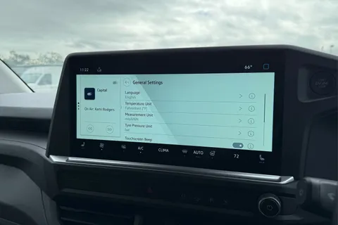 DE75LTJ Volkswagen Transporter T32 Panel Van Commerce Pro SWB 136 PS 65KWh Electric -  Delivery Miles Thumbnail #55