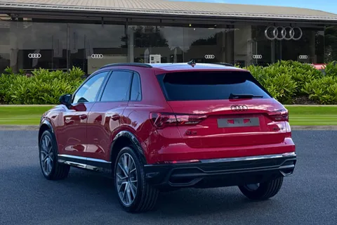  Audi Q3 1.5 TFSI CoD 35 Black Edition S Tronic Euro 6 (s/s) 5dr Thumbnail #3