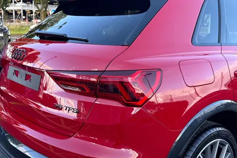  Audi Q3 1.5 TFSI CoD 35 Black Edition S Tronic Euro 6 (s/s) 5dr Thumbnail #8
